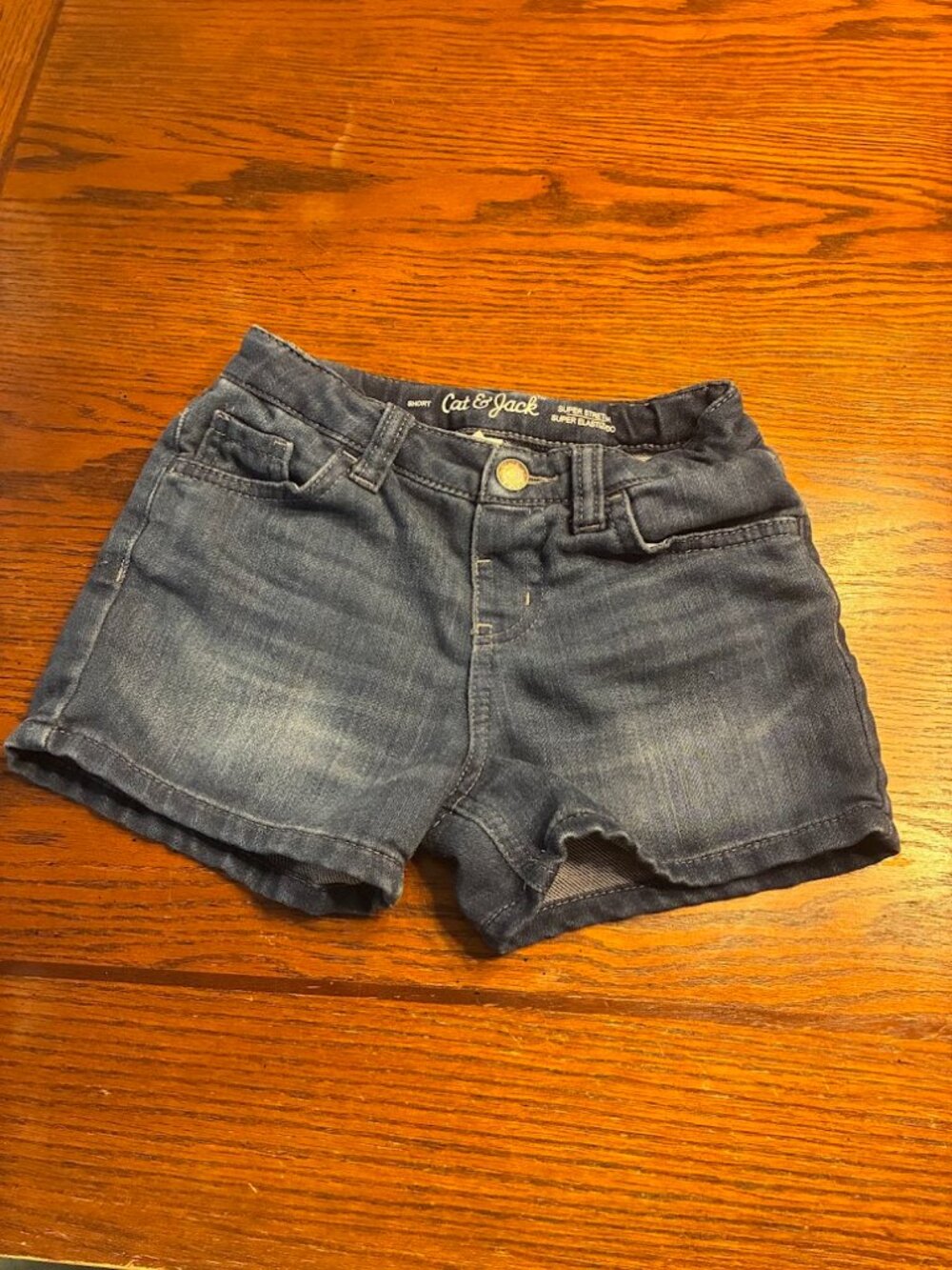 Cat and Jack Blue Jean shorts with expandable waist - Size S (6/6x)